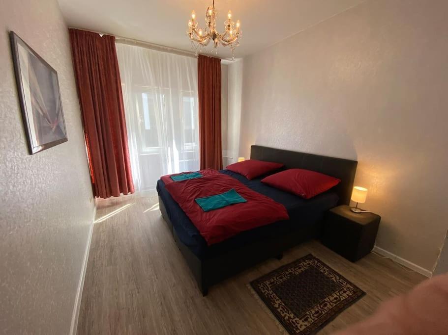 Studio 50 Qm Zentral In Domnaehe Кёльн Экстерьер фото